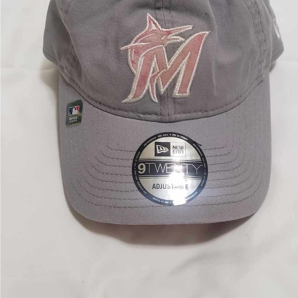 New Era Pink and Gray Marlins 9TWENTY Cap - Picture 1 of 3